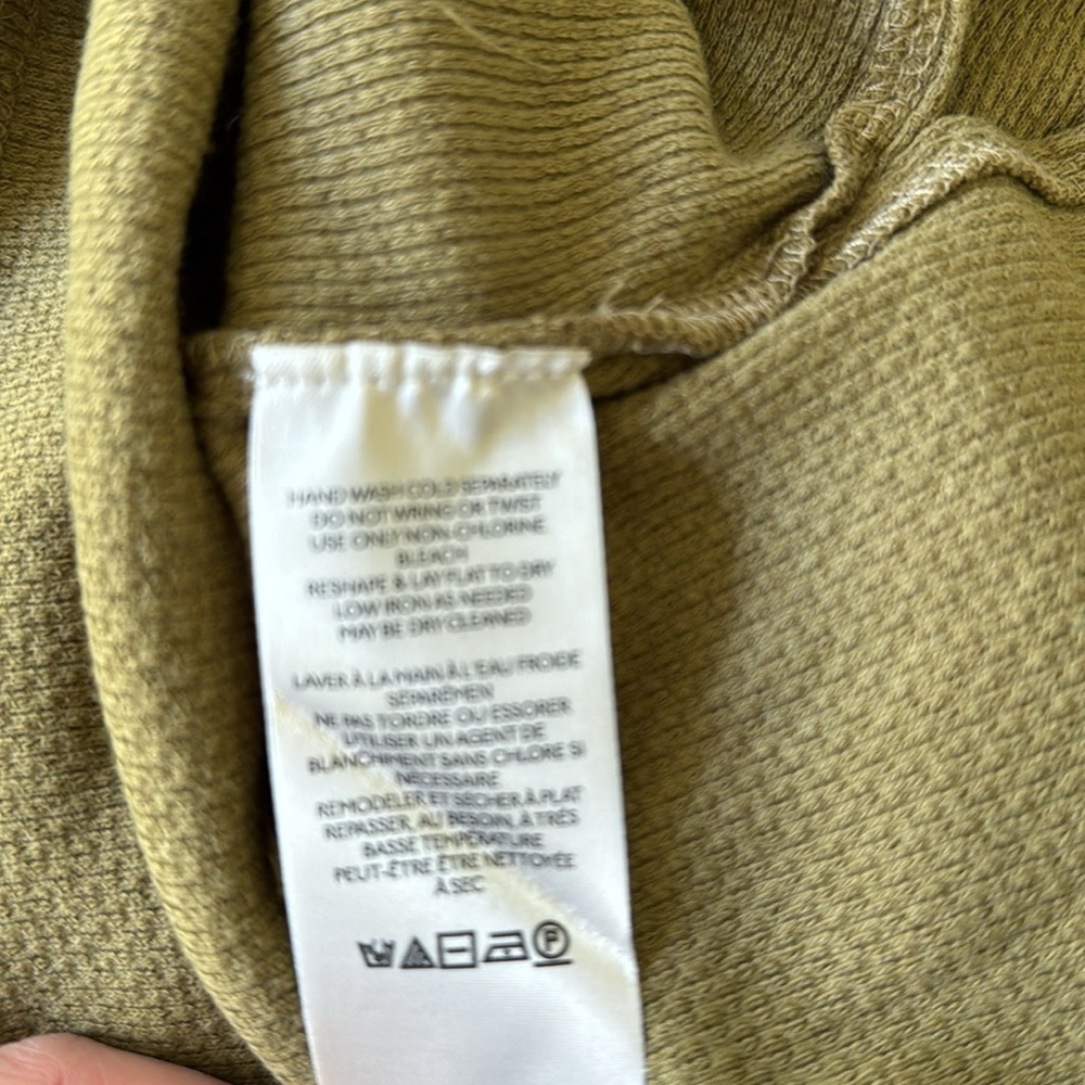 NWT FREE PEOPLE Mikah layering cuff knit top size XS green longsleeve henley - Picture 11 of 11